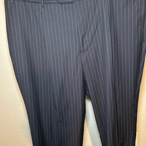 Ermenegildo Zegna Navy Pinstripe Blazer - Picture 8 of 9